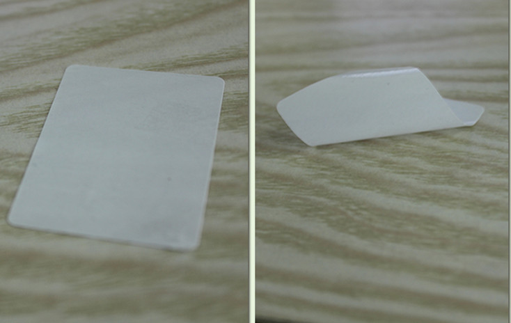 可移銅版紙不干膠標(biāo)簽